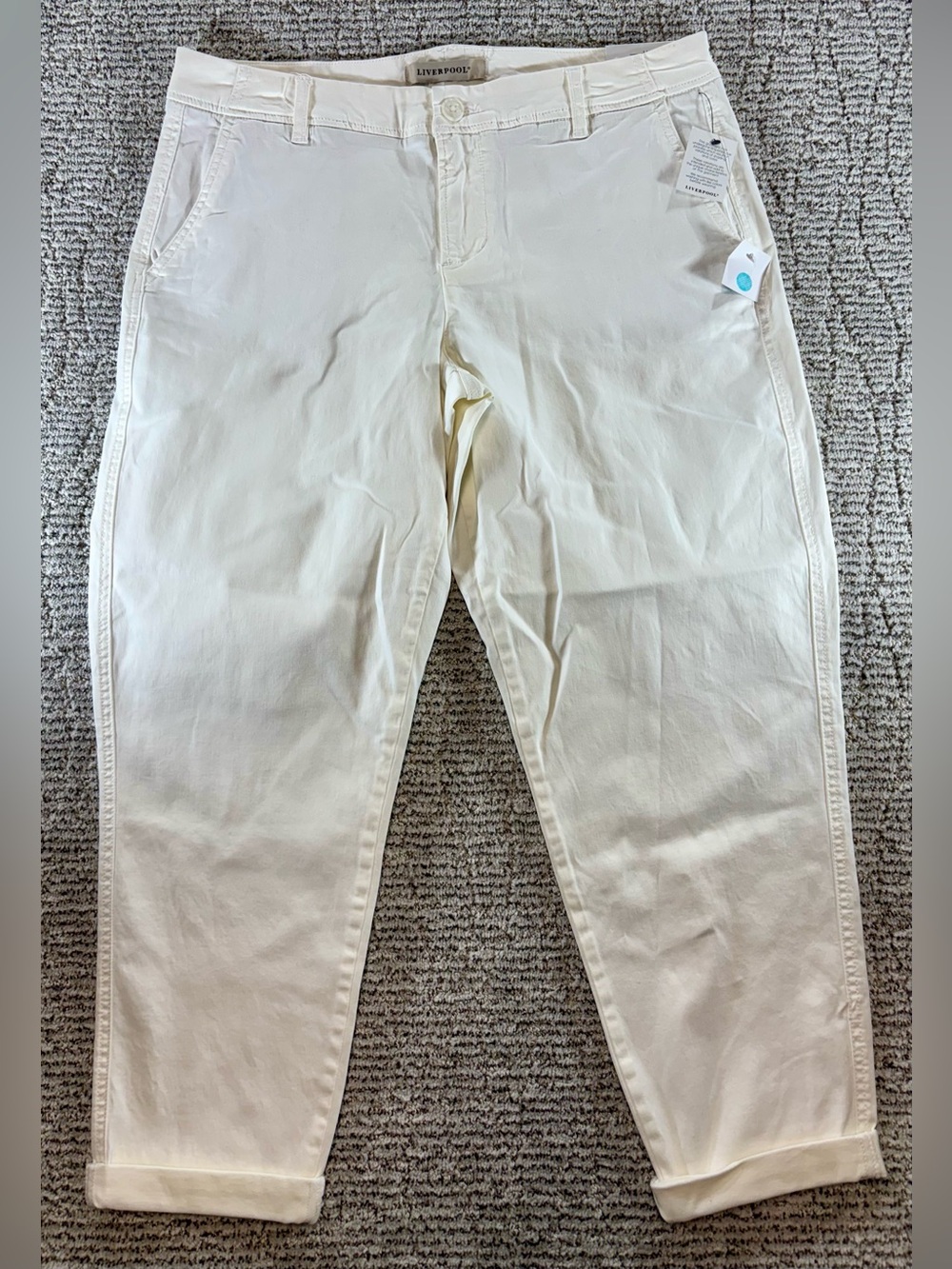 NWT Liverpool Women’s Size 14/32 White Trouser Pants